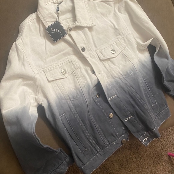 Denim jacket - Picture 3 of 4